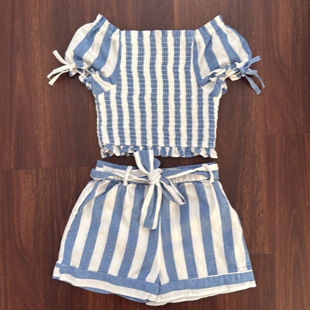 Rare Editions 2. Piece Matching Set